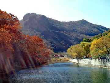 七歲異瞳女孩的校園奇跡，一雙獨(dú)特的眼睛，贏(yíng)得同學(xué)滿(mǎn)滿(mǎn)喜愛(ài)